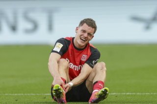 Un samedi aux allures de cauchemar pour Florian Wirtz et le Bayer Leverkusen. KEYSTONE/EPA/CHRISTOPHER NEUNDORF